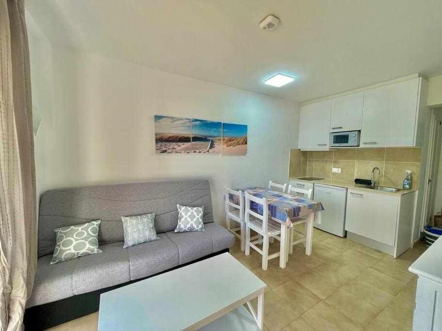 Pura Vida Apartamento Con Piscina Cala'N Blanes  Екстер'єр фото